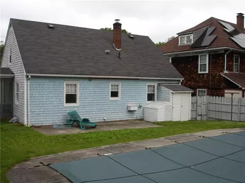 68 Bernice Ave, Woonsocket, RI 02895 photo 16