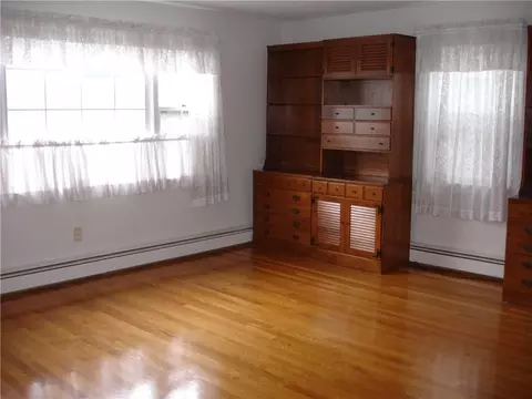 68 Bernice Ave, Woonsocket, RI 02895 photo 6