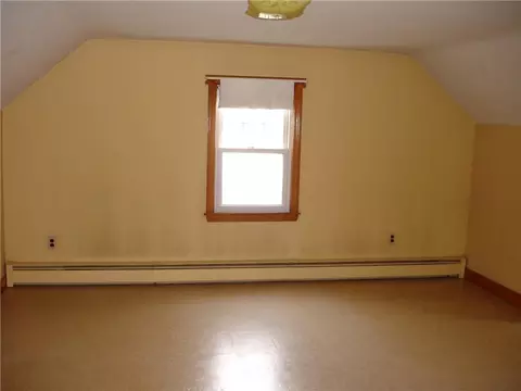 68 Bernice Ave, Woonsocket, RI 02895 photo 9