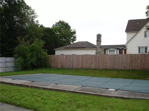 68 Bernice Ave, Woonsocket, RI 02895 photo 15