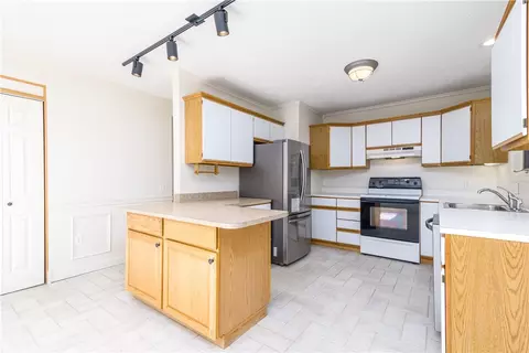 60 Margin St #101, Westerly, RI 02891 photo 16
