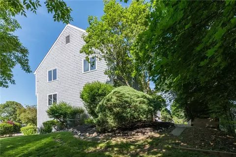 60 Margin St #101, Westerly, RI 02891 photo 4