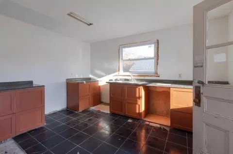 474 S Main St, Woonsocket, RI 02895 photo 19