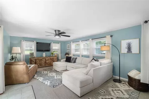 44 Shenandoah Rd, Warwick, RI 02886 photo 7