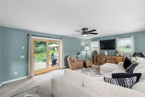 44 Shenandoah Rd, Warwick, RI 02886 photo 8