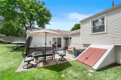 44 Shenandoah Rd, Warwick, RI 02886 photo 32