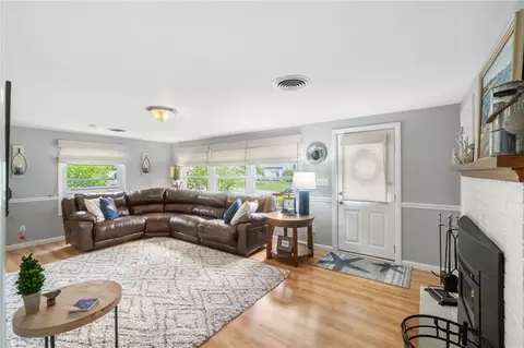 44 Shenandoah Rd, Warwick, RI 02886 photo 18