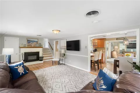 44 Shenandoah Rd, Warwick, RI 02886 photo 19