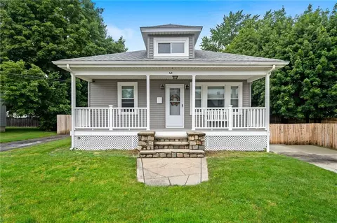 41 Fairmount Ave, Johnston, RI 02919
