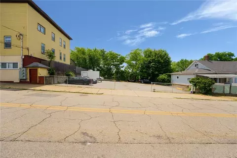 276 High St, Woonsocket, RI 02895 photo 8