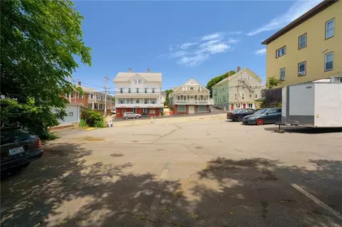 276 High St, Woonsocket, RI 02895 photo 6