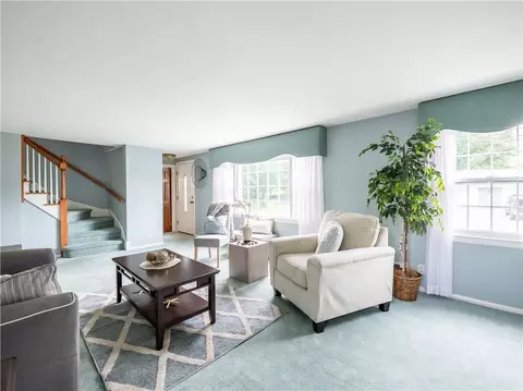 81 Deborah Rd, Warwick, RI 02888 photo 7