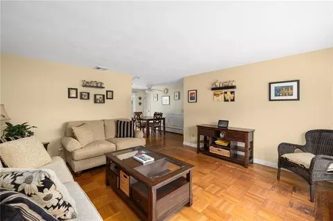 75 Winthrop Rd, Warwick, RI 02888 photo 6