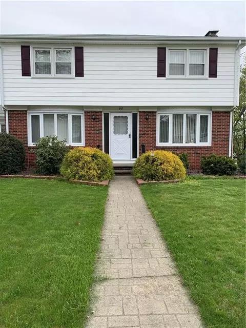 98 Walmer Ave, East Providence, RI 02914