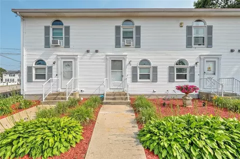 1 Rosner Ave #2, North Providence, RI 02904