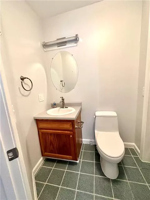 29 Captains Dr, Westerly, RI 02891 photo 24