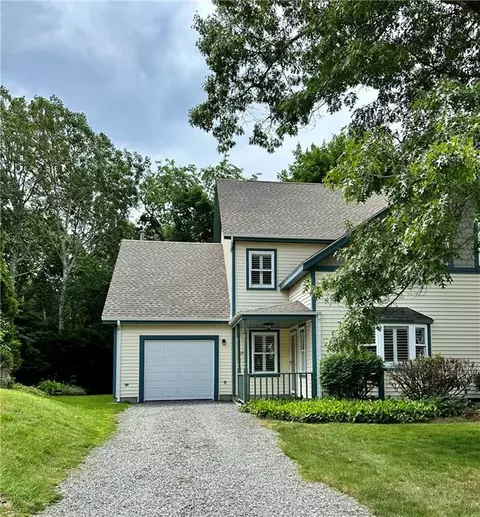 29 Captains Dr, Westerly, RI 02891 photo 4