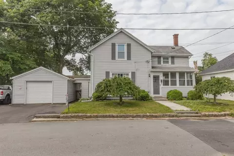 9 Branch Ave, Lincoln, RI 02865