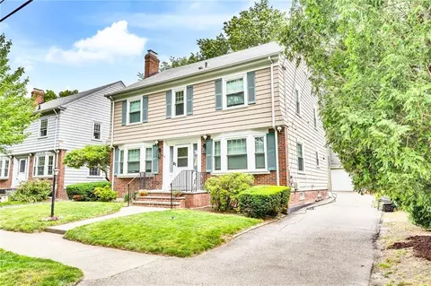 110 Savoy St, Providence, RI 02906