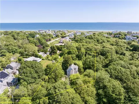 303 Carpenter Dr, South Kingstown, RI 02879
