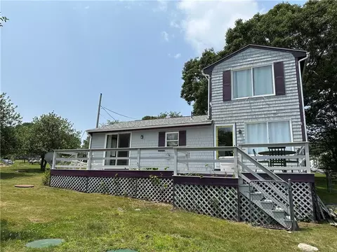 031 Second St, Portsmouth, RI 02872
