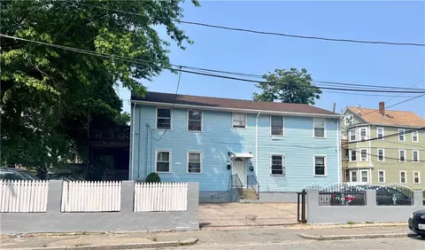 353 Cahill St, Providence, RI 02905