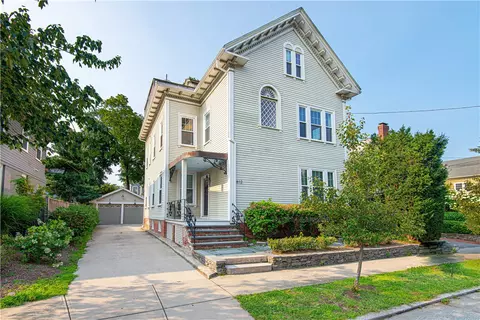 612 Angell St #2, Providence, RI 02906
