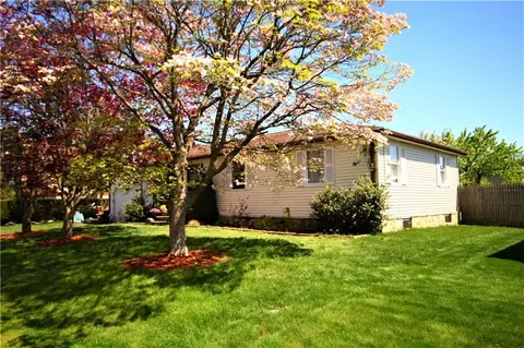 115 First Ave, Cranston, RI 02910