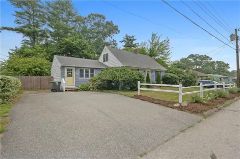 30 Meredith Dr, Coventry, RI 02816 photo 3
