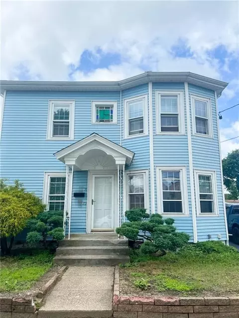 71 Calder St, Pawtucket, RI 02861