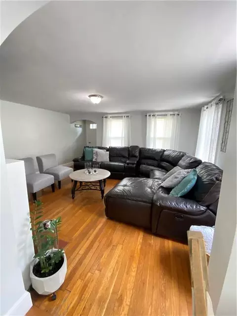 171 North St, Warwick, RI 02886 photo 4