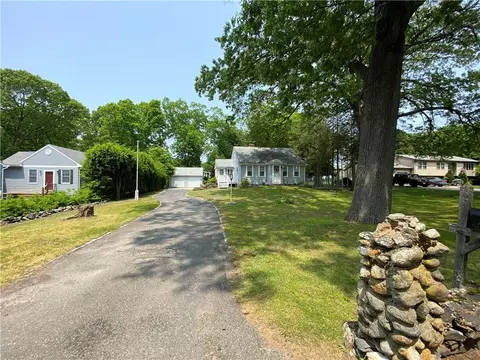 171 North St, Warwick, RI 02886
