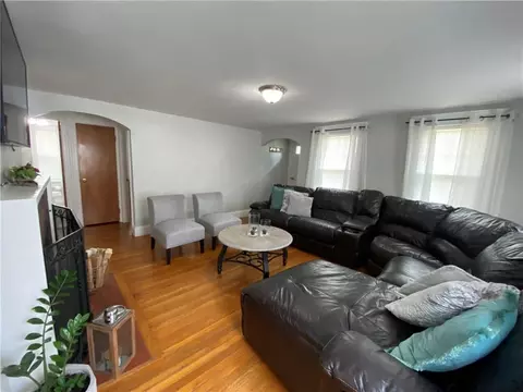 171 North St, Warwick, RI 02886 photo 3