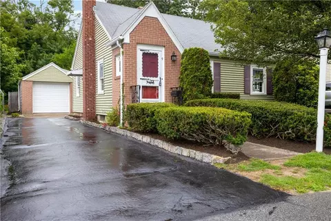 9 Nelson St, North Providence, RI 02911