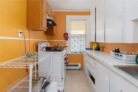 995 Social St, Woonsocket, RI 02895 photo 11