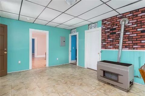 995 Social St, Woonsocket, RI 02895 photo 32