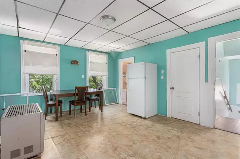 995 Social St, Woonsocket, RI 02895 photo 31