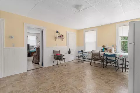 995 Social St, Woonsocket, RI 02895 photo 9