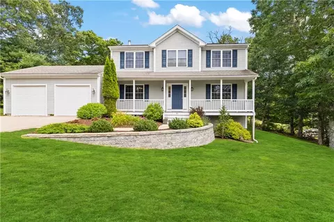 65 Clearview Dr, Richmond, RI 02892