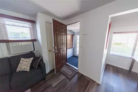 13 Danforth St, Warwick, RI 02888 photo 3