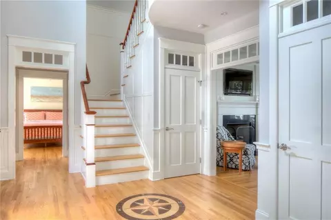 4 Ledge Rd, Bristol, RI 02809 photo 5