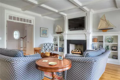 4 Ledge Rd, Bristol, RI 02809 photo 8