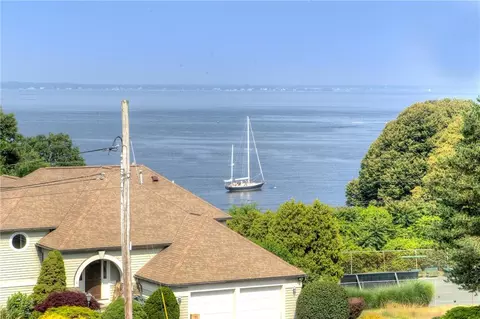 4 Ledge Rd, Bristol, RI 02809 photo 28