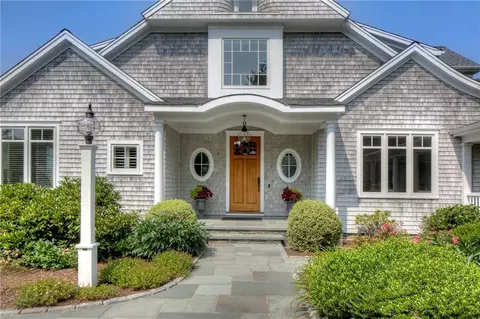 4 Ledge Rd, Bristol, RI 02809 photo 4