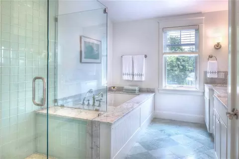 4 Ledge Rd, Bristol, RI 02809 photo 32