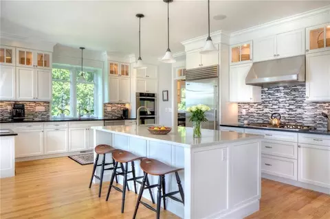 4 Ledge Rd, Bristol, RI 02809 photo 10