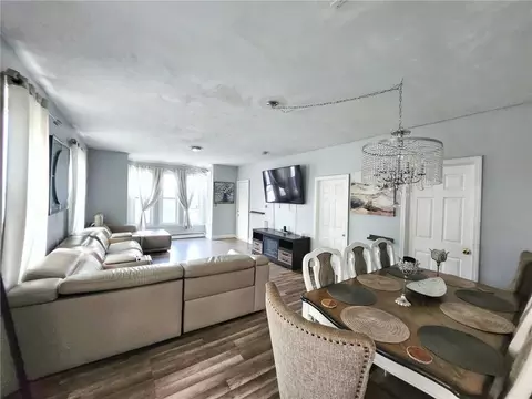 39 Vandewater St, Providence, RI 02908