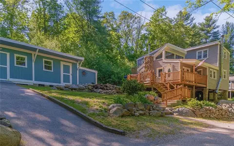 61 Knotty Oak Shrs, Coventry, RI 02816