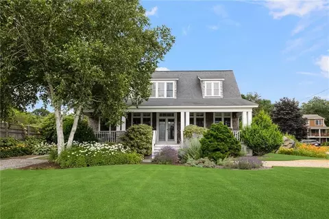 504 Seaside Dr, Jamestown, RI 02835