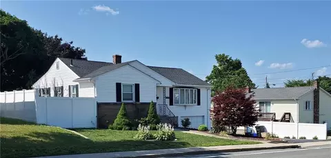133 Borden Ave, Johnston, RI 02919